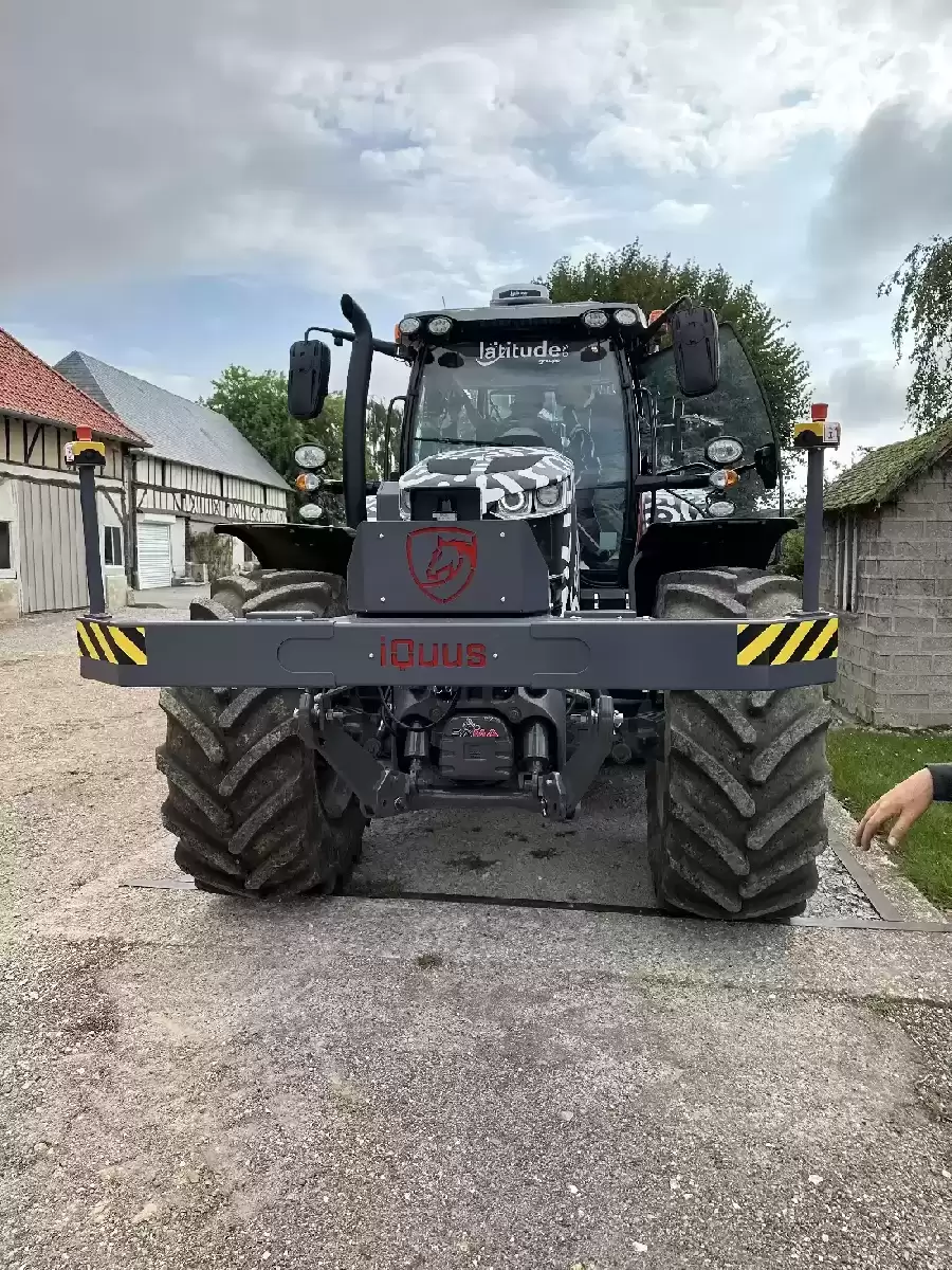 Bumper et lidar tracteur autonome